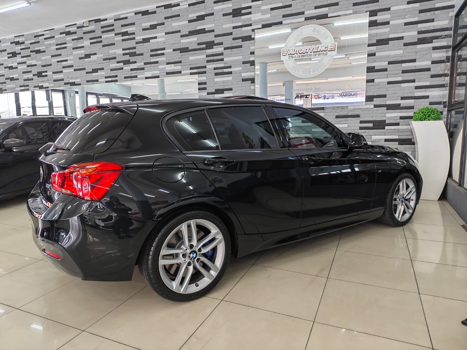 2016 BMW 1 Series 125i 5-Door M Sport Auto
